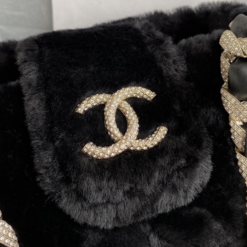 Ch**el bucket bags